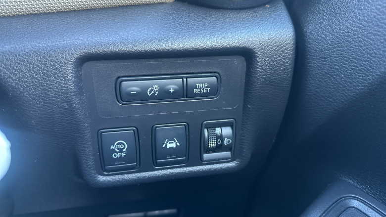 Nissan Micra 0.9 IG-T N-Connecta 5dr Petrol Hatchback